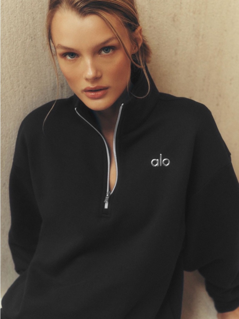 ALO Yoga Black Half-Zip Pullover Sweatshirt